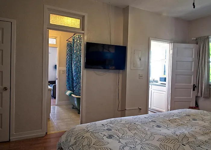 208 Apartament *